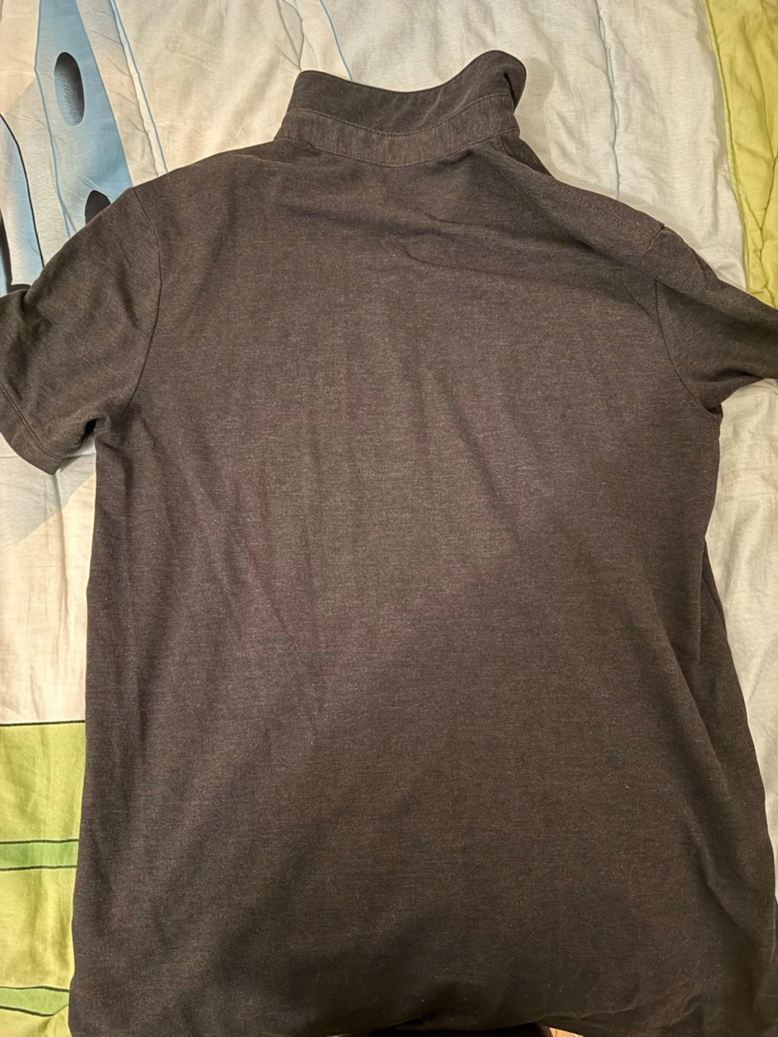 Mörkgrå polotopp från H&M - 1