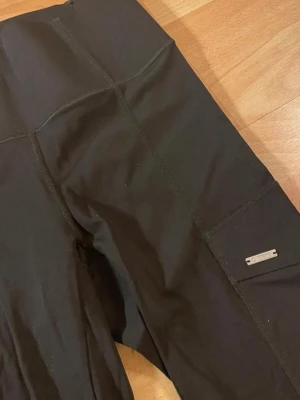 Aim’n leggings - Använd 1-2 gånger. 2 fickor 