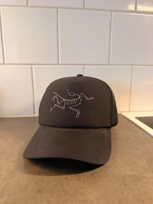 Arc'teryx keps  - I mycket bra skick. Onesize, passar både tjej och kille