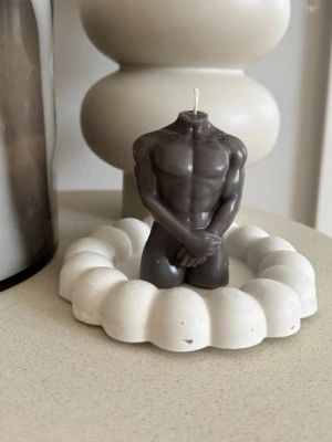 Handgjort ljus - Handgjort ljus formad som en manskropp