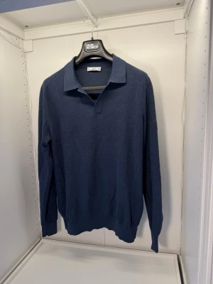 Långärmad piké Mango - Skön långärmad piké från mango. Storlek M. Bra skick.