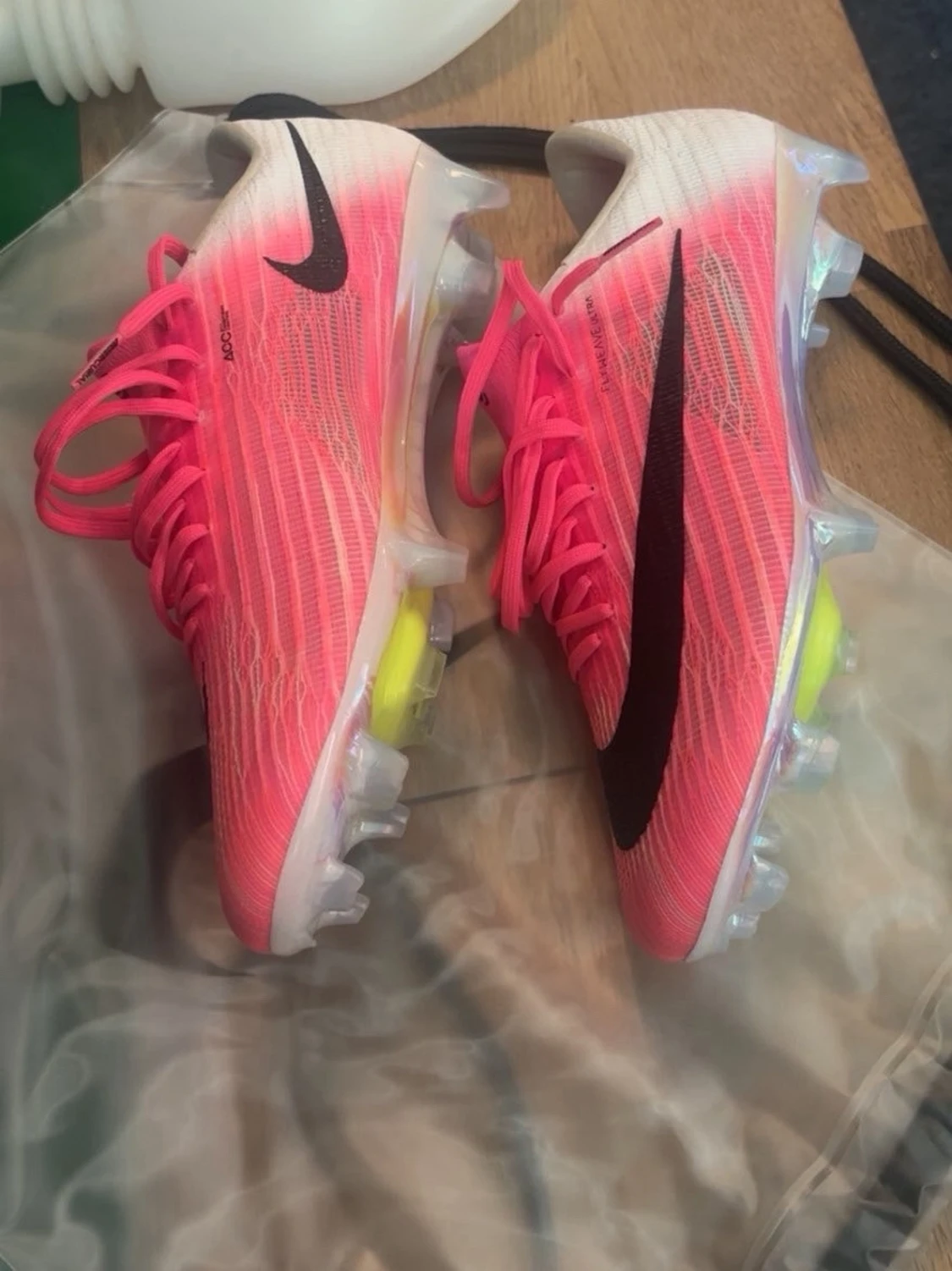 Nike Mercurial rosa fotbollsskor