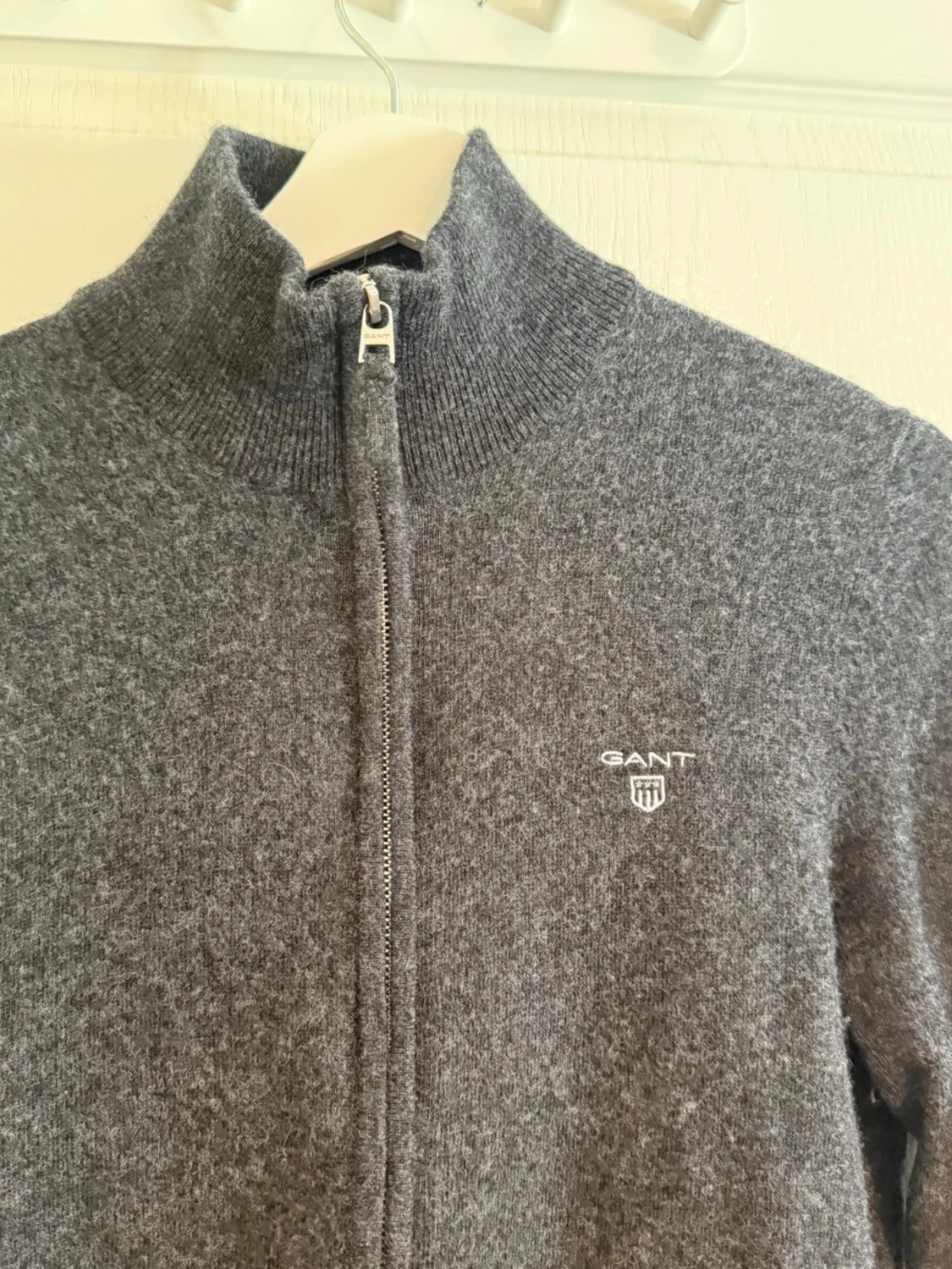 Mörkgrå ziptröja från Gant - 4