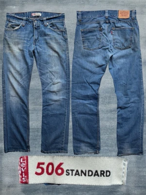 *Straight/Bootcut* Levi’s 506  - Ett par extremt snygga Levi’s jeans med en trevlig wash! Modellen kallas 506 och är rak med en gnutta bootcut! Storlek 32/32, utgå från måtten på sista bilden! Hör av dig vid frågor! 