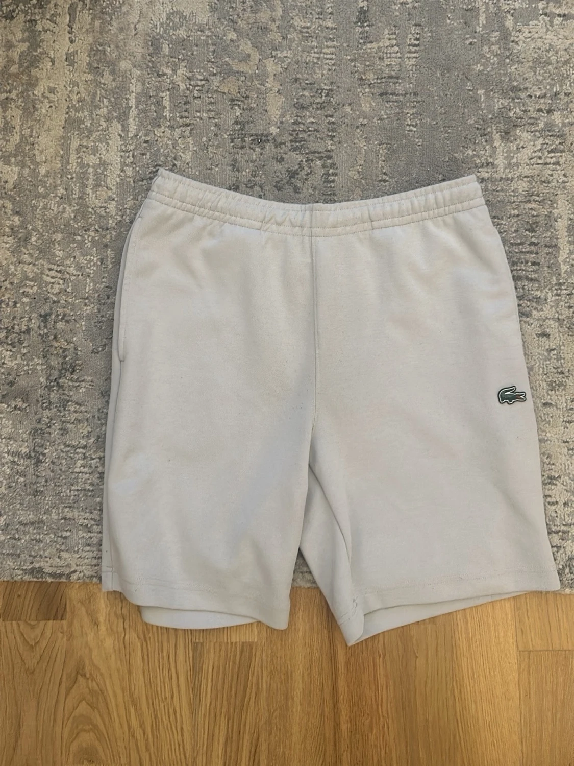 Vita shorts från Lacoste
