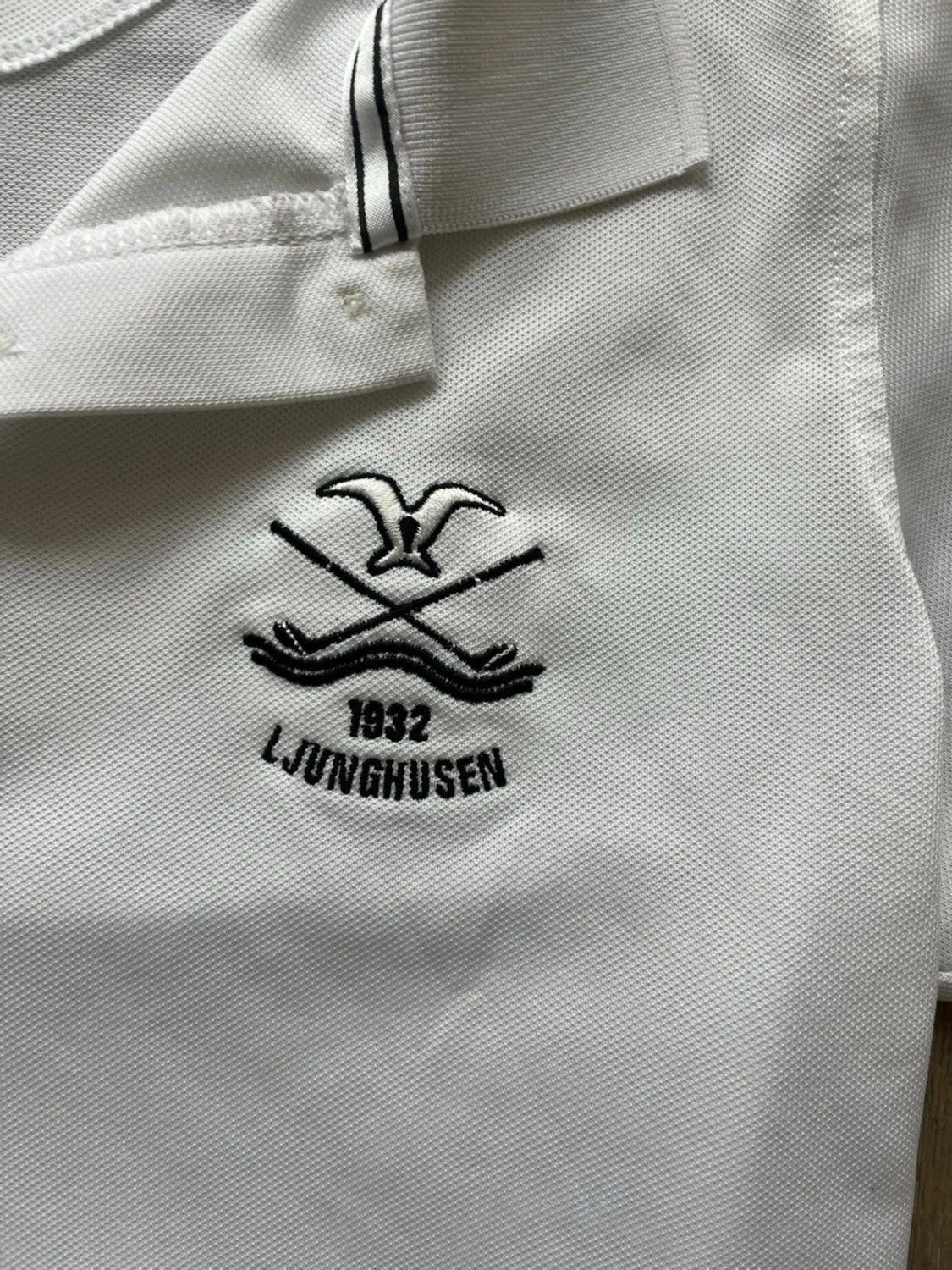 Vit pikétopp från FootJoy XS - 2