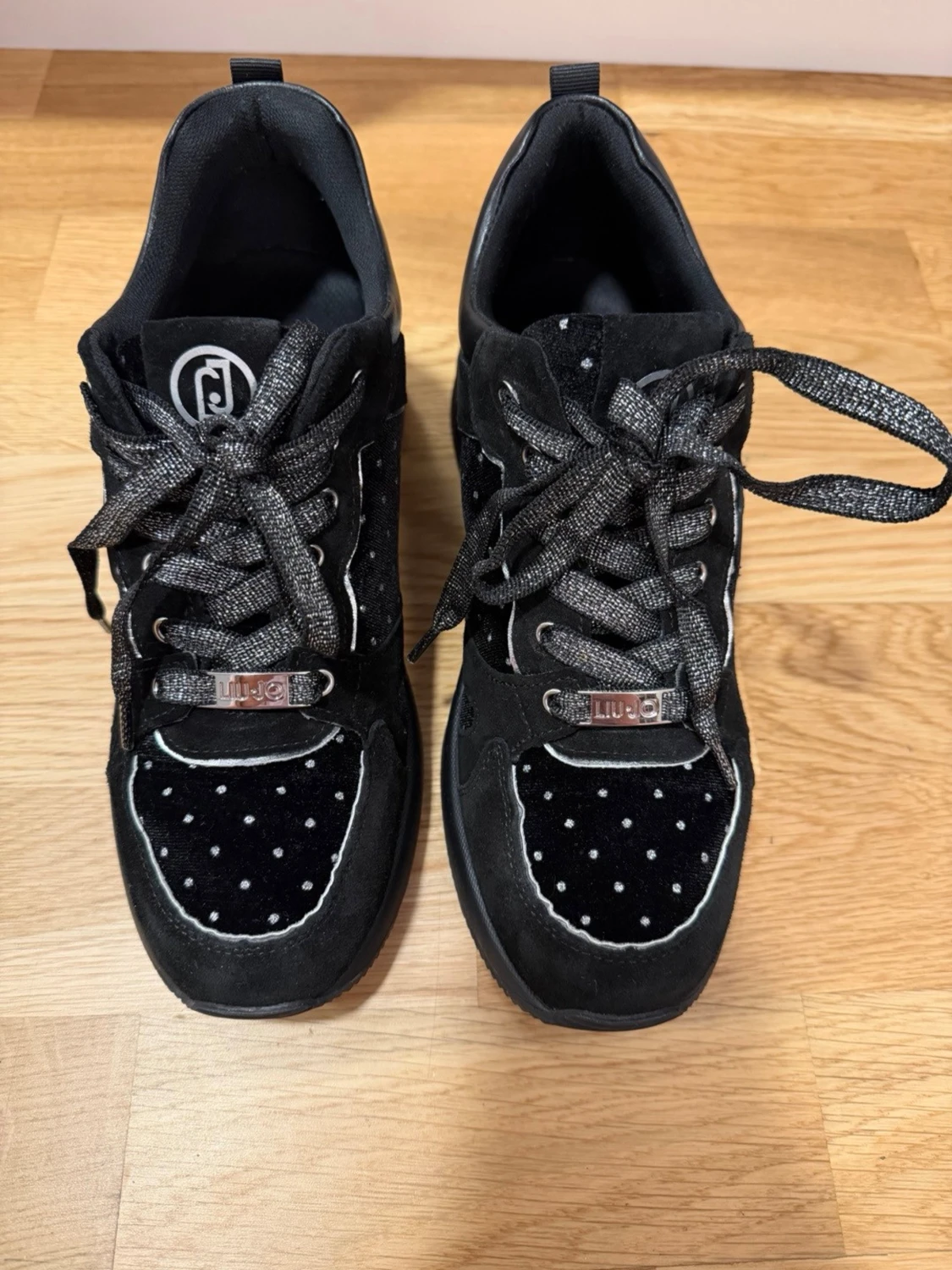 Svarta sneakers från Liu Jo