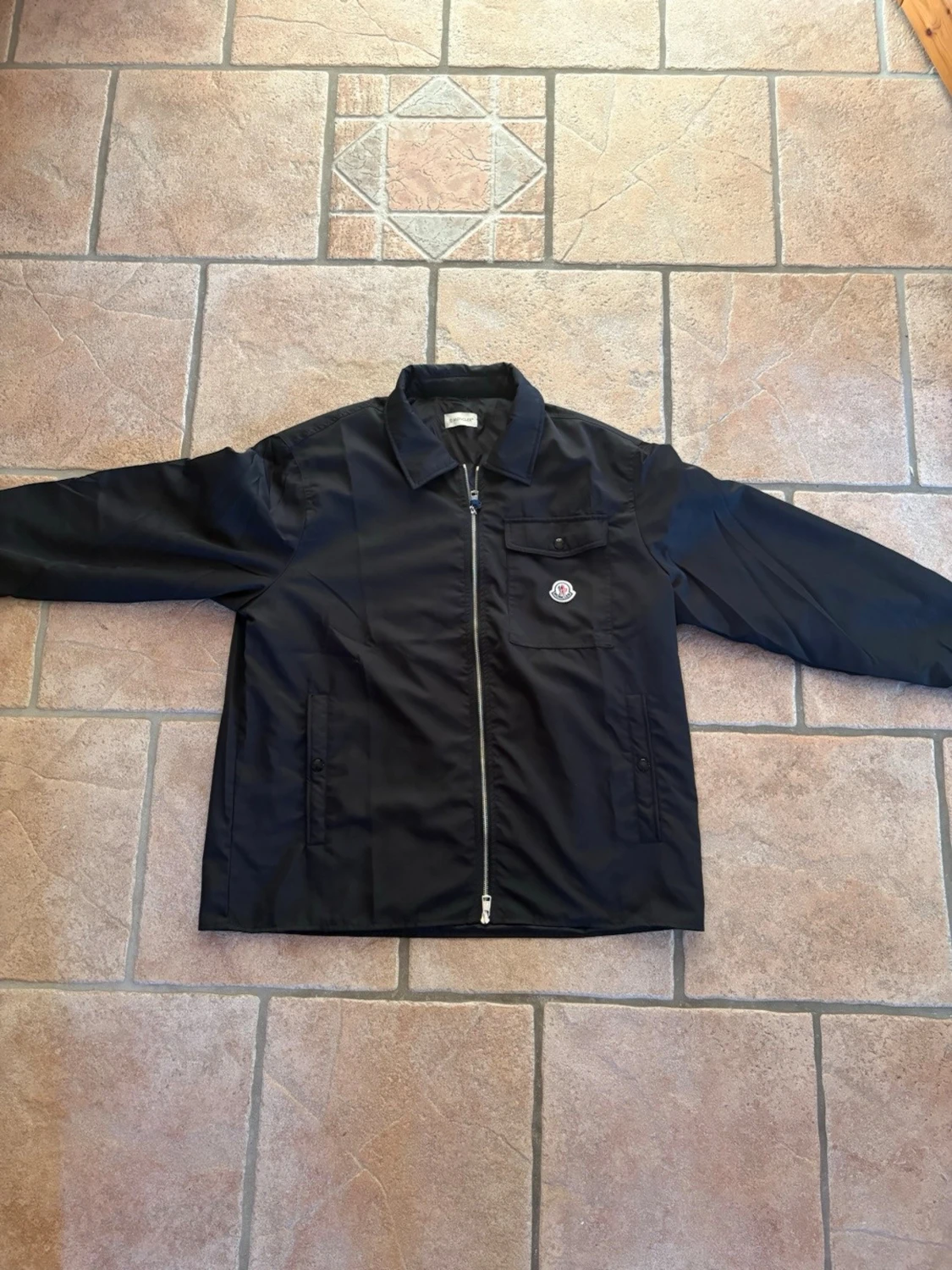 Svart Moncler overshirt med dragkedja