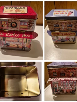  3 st Plåtburkar med butiksmotiv ifrån England - Rolig plåtburk formad som ett hus med butiksmotiv på alla sidor, bland annat 'The Cookie Store', 'Candy & Ice Cream' och 'Coffee House'. Burken är färgglad med detaljer i rött, lila och gult. Perfekt för förvaring av kakor, godis eller småsaker. Tillverkade i England. 