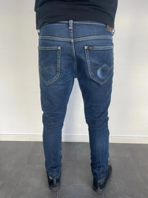 Lee heat jeans  - Lee heat jeans herr| pris:499kr| skick:9,8/10| storlek:31/32| hör av dig vid minsta lilla fundering eller fråga| 