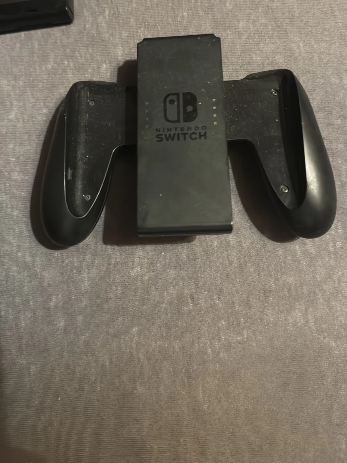 Nintendo Switch med grå Joy-Con - 3