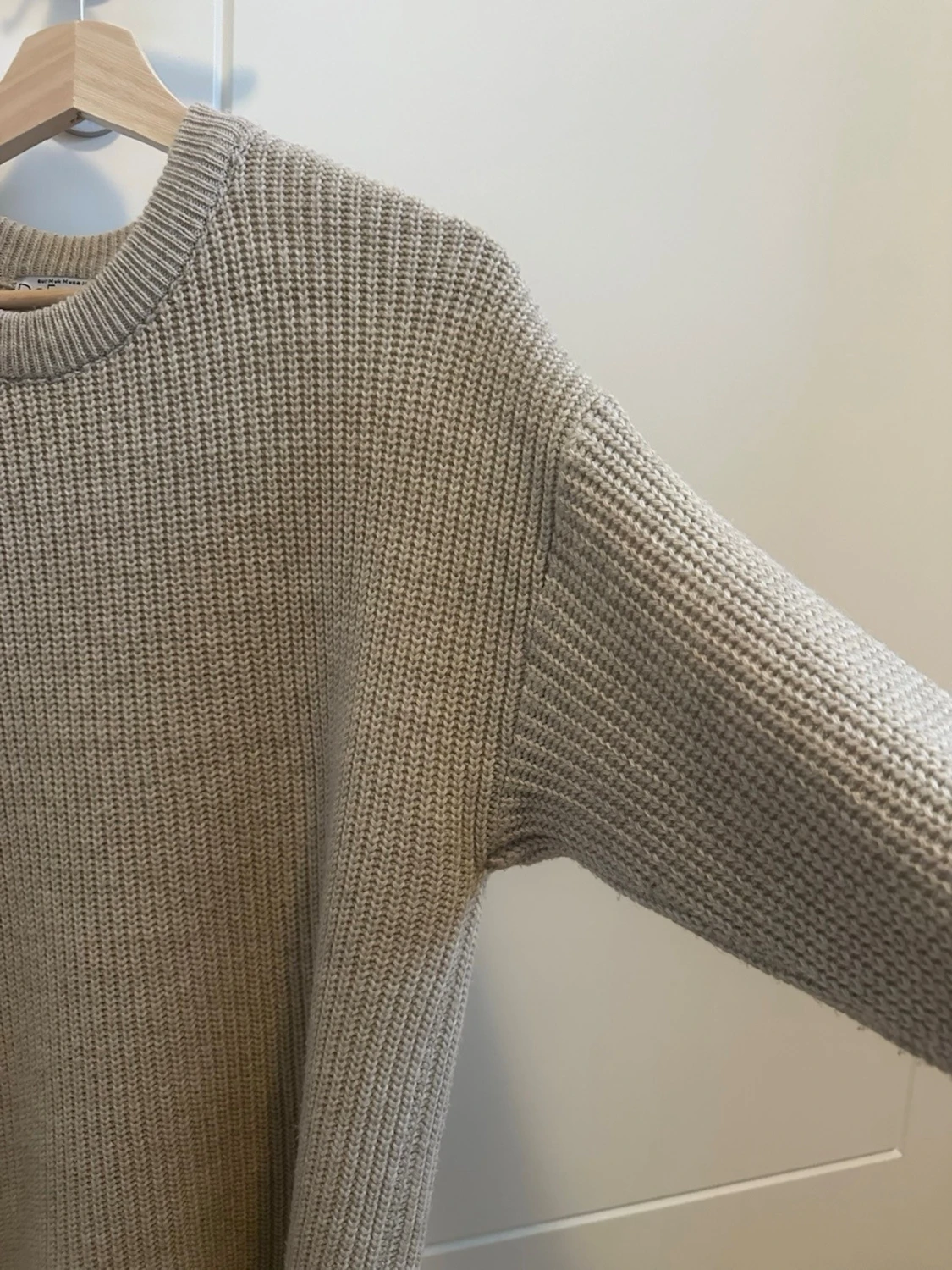 Beige översized tröja i stl M  - 1