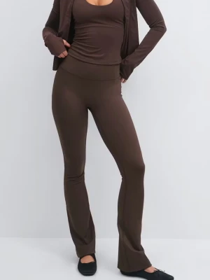 Gina tricot träningsbyxor - Säljer dessa gina tricot träningsbyxor i storlek S, helt nyskick använda en gång! 