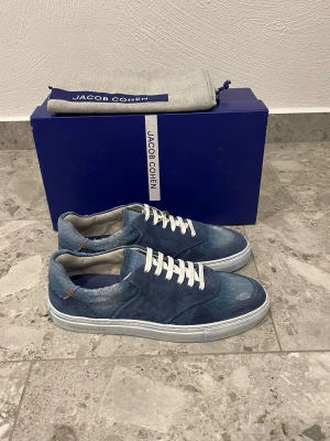 Helt Nya Jacob Cohën Sneakers  - Helt Nya Jacob Cohen Skor || Storlek 41 || Nypris ca 4000kr || Mitt pris 2899kr| Tveka inte på att höra av dig vid frågor eller funderingar 