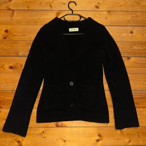 Svart kofta från Wera -  svart kofta från Wera 