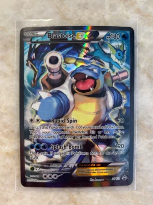 Blastoise 2016 Promo Card - Säljer mitt Blastoise promo card från 2016. Om jag skulle ge en PSA rating är det runt 7 och 6