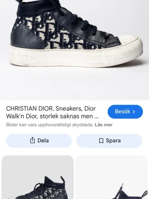 Dior Walk'n Dior svarta sneakers - INTRESSEKOLL/BYTA MOT LÅGA‼️Snygga Dior Walk'n Dior sneakers i svart och vitt med tydligt Dior-monogram på textilovandelen. Skorna har svarta läderdetaljer, vita gummisulor och svarta skosnören. Klassisk låg modell med modern känsla och exklusiv design.(har defekt på ena skosnöret) 