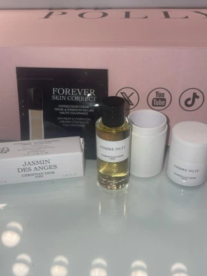 Ambre Nuit parfym från Christian Dior - Ambre Nuit är en exklusiv parfym från Christian Dior. Jasmin Des Anges-provet från samma märke ingår. Och en smink test. Endast luktad på