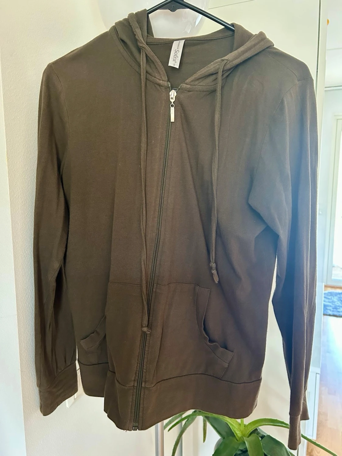 Lätt sommar olivgrön hoodie med dragkedja - 1