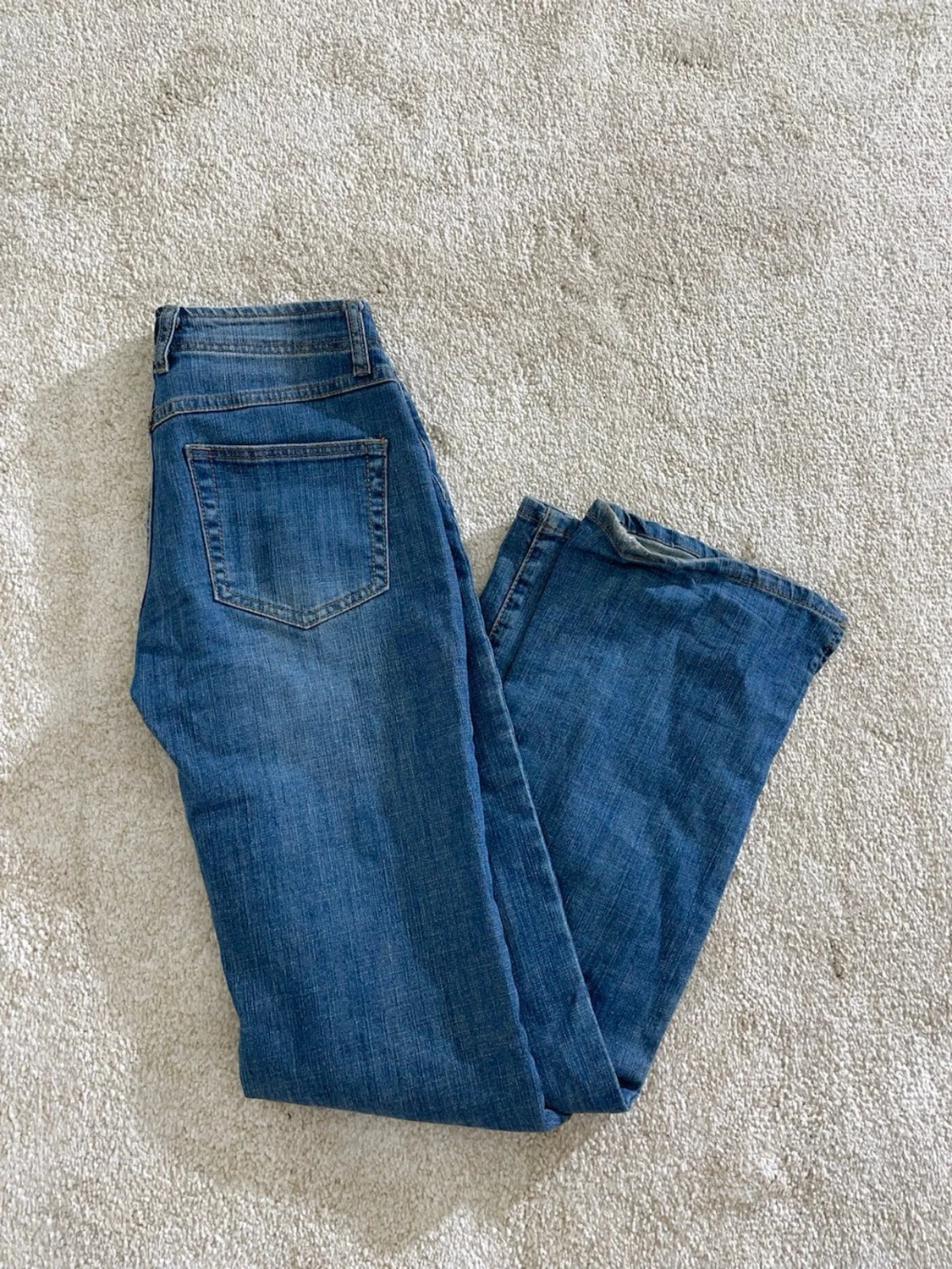 Blå jeans från Edikted - 2