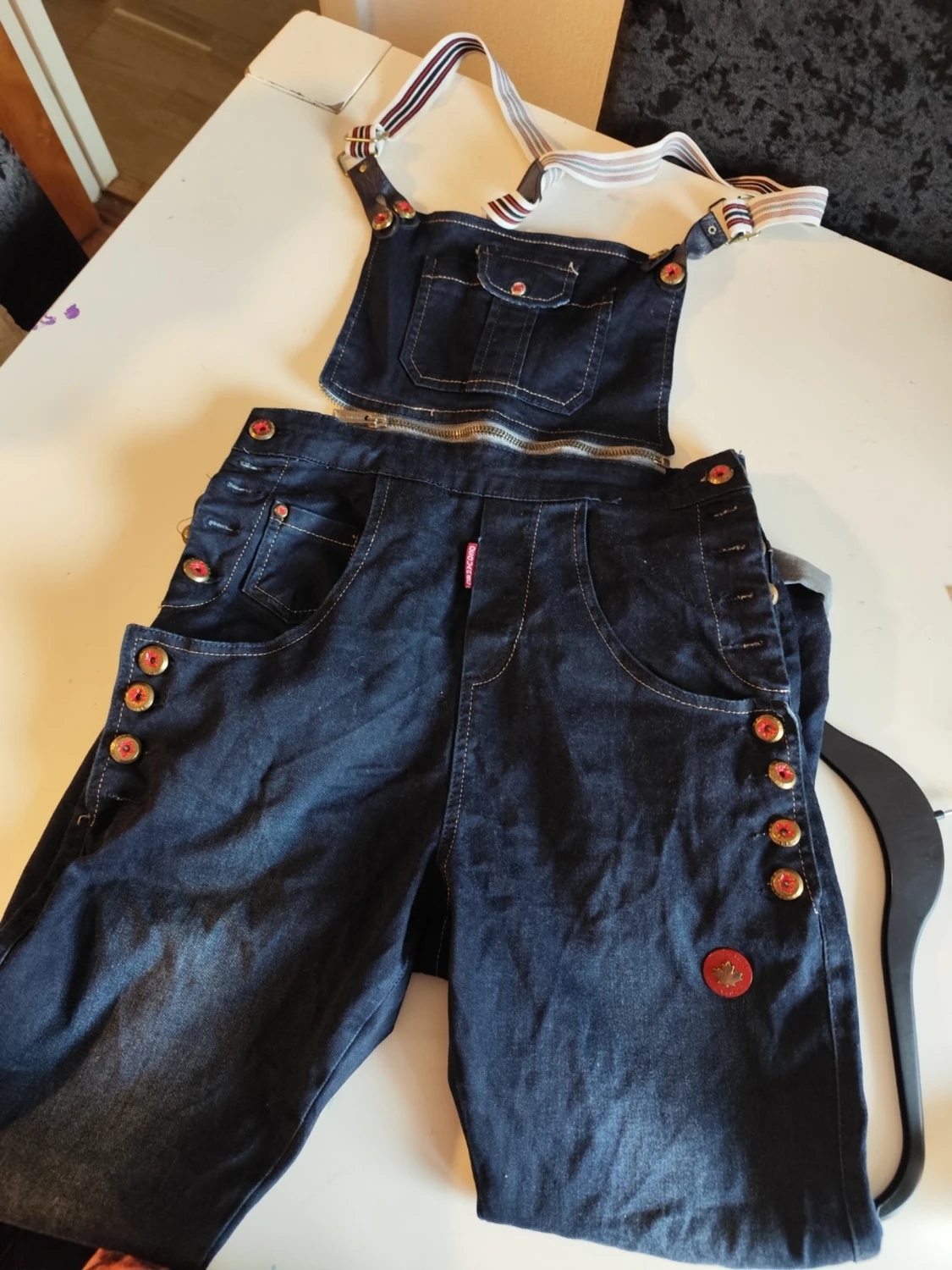 Mörkblå denim hängseljeans stl 42 - 4