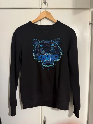 Kenzo Paris Tröja - Helt ny aldrig använd. Storlek
