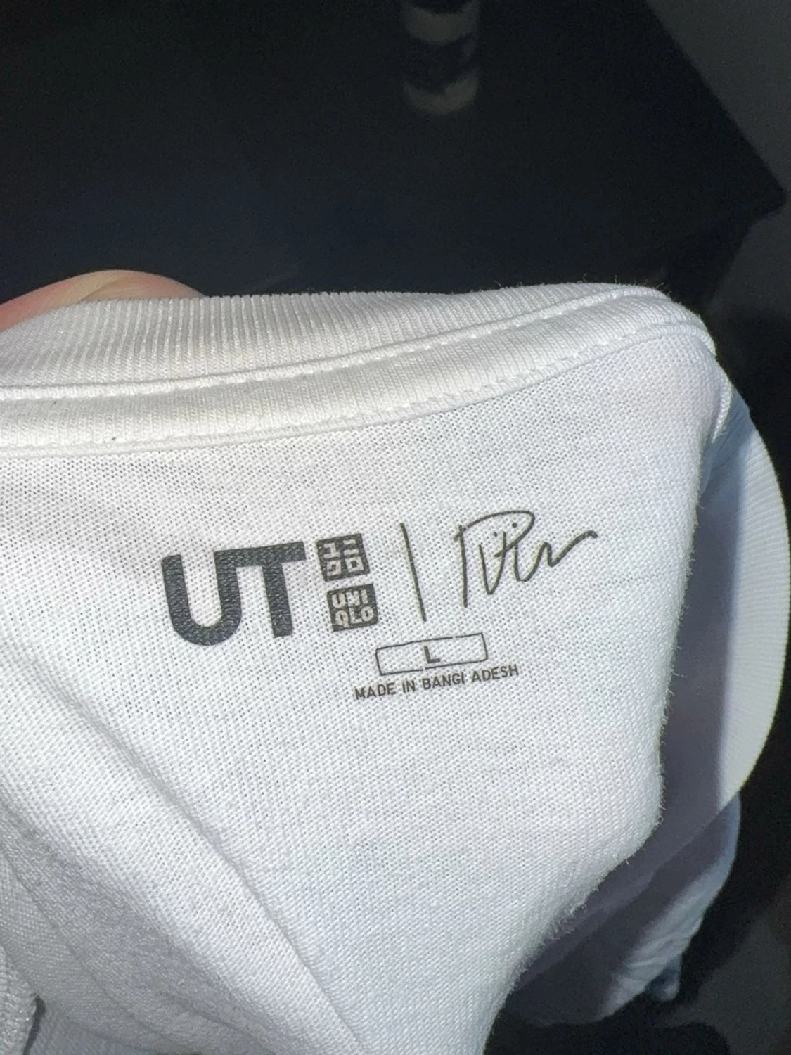 Vit t-shirt med tryck från Uniqlo - 2