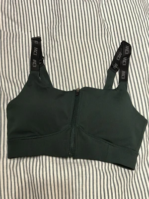 Sport bh från ICIW - Sport bh från ICIW som inte kommer till användning längre. 