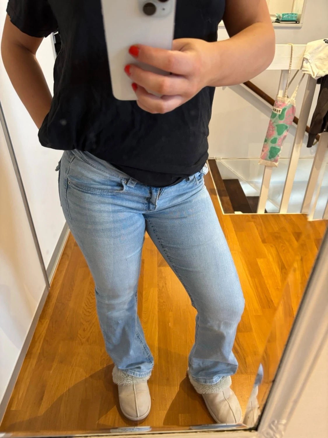 Ljusblå bootcut jeans