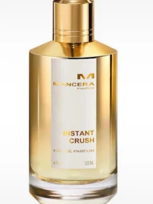 Mancera Instant Crush EdP 120ml - Mancera Instant Crush Eau de Parfum i en lyxig, guldskimrande flaska med elegant cylinderform. Flaskan har en magnetisk kork. Innehåller 120 ml doft som utstrålar exklusivitet och modern stil. Endast testad en gång!😍