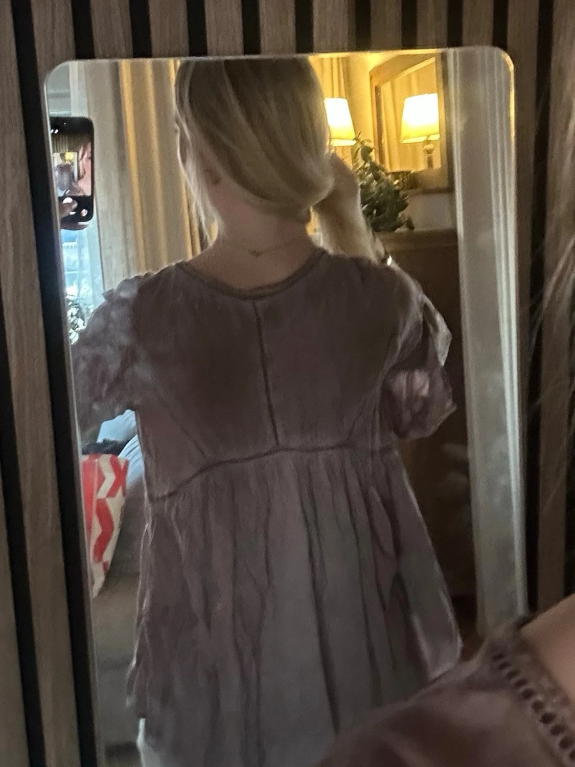 Ljuslila bohemisk blus med volangärm - 1