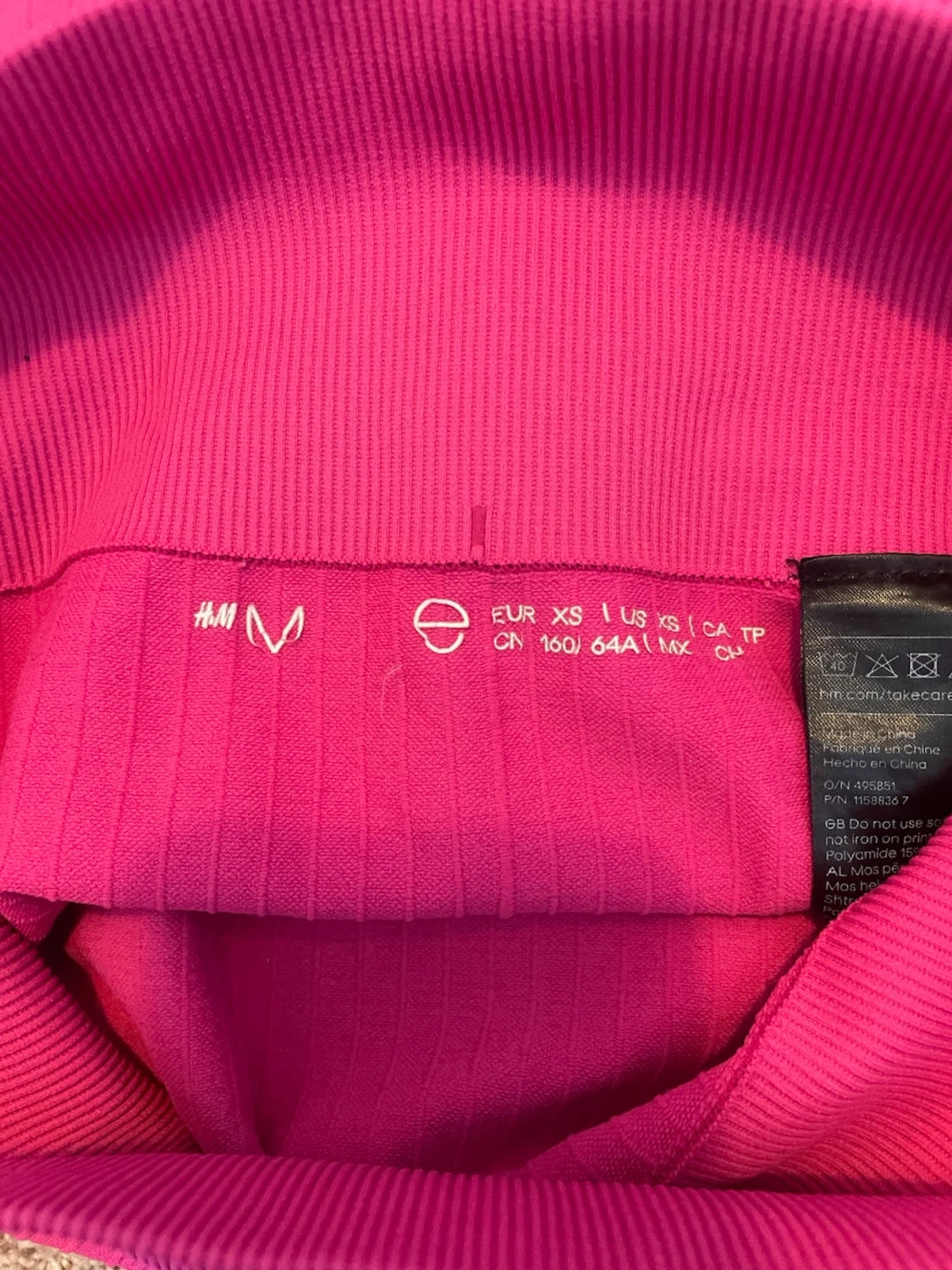 Rosa ribbade shorts från H&M - 1