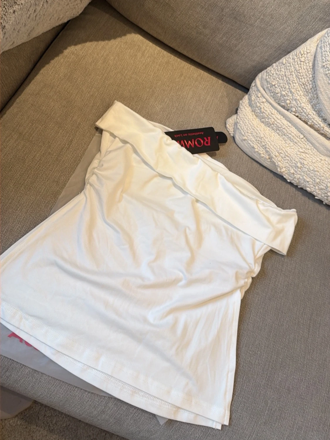 Ny i förpackning! Vit axelbandslös topp från Romwe - 1