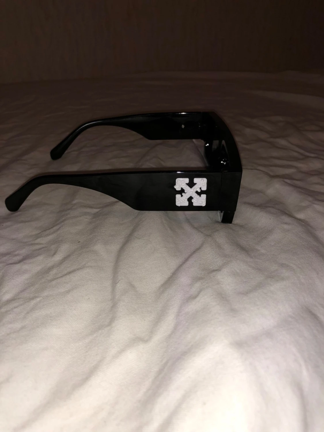  OFF-WHITE Solglasögon  - 1