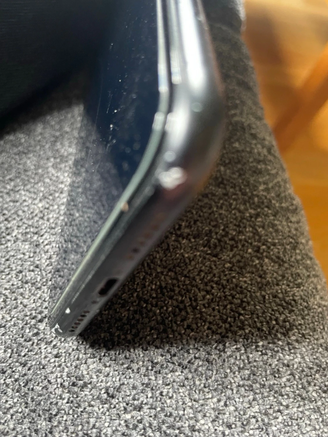 Svart iPhone XR med svart skal - 4
