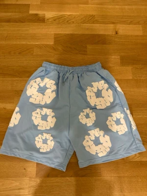 Summer shorts  - text me for more info, price can be discussed!
