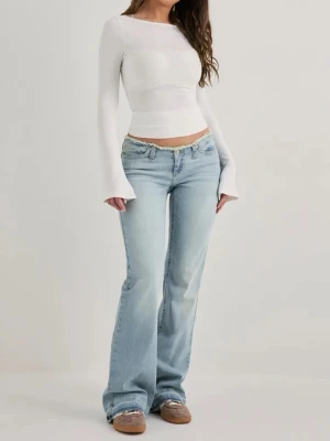 Lågmidjade jeans - Strl 36! Nypris 600, andvända men fint skick!🩵 kom privat för egna bilder eller prisförslag