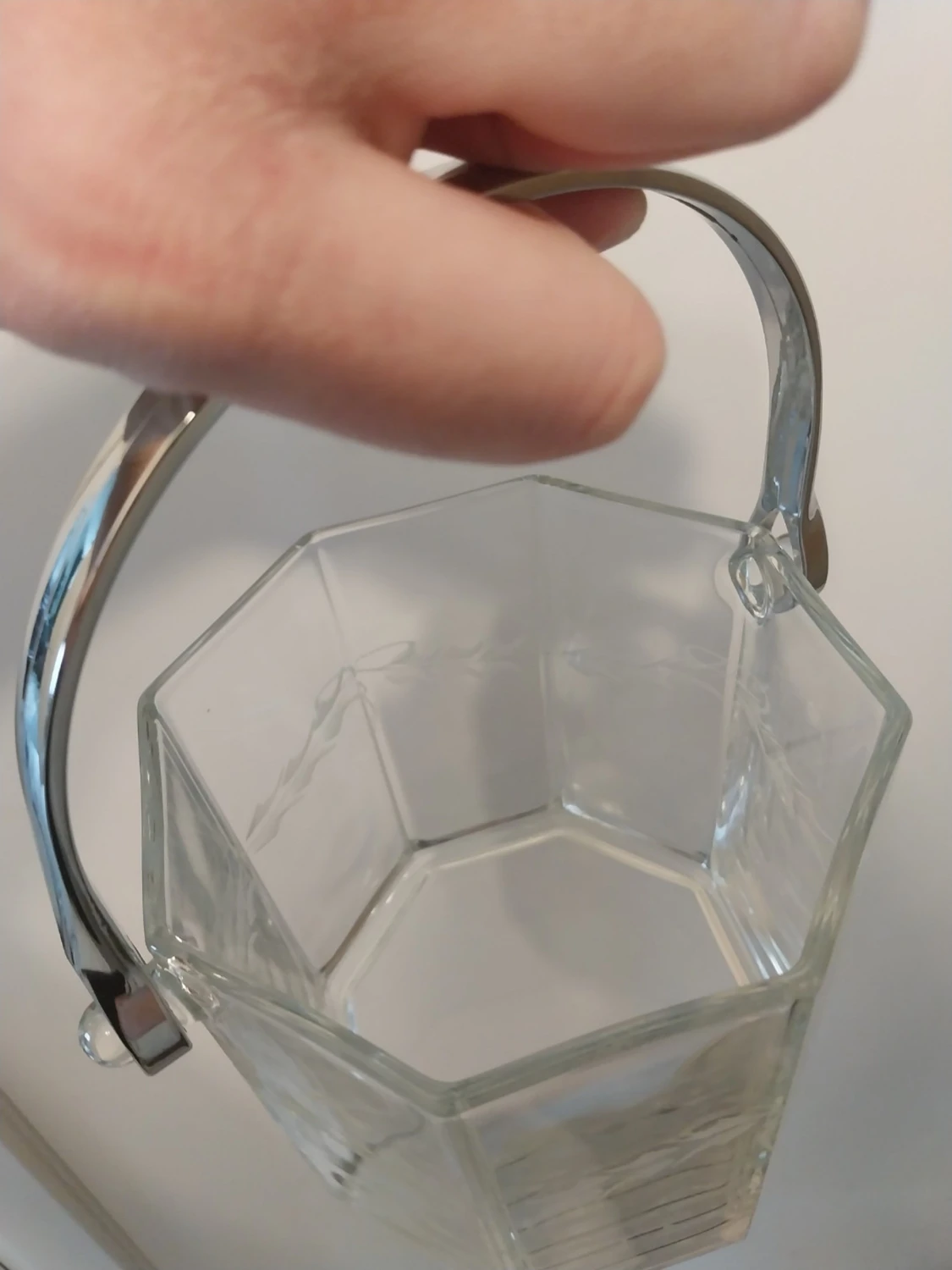 Sexkantad ishink i glas med handtag - 3