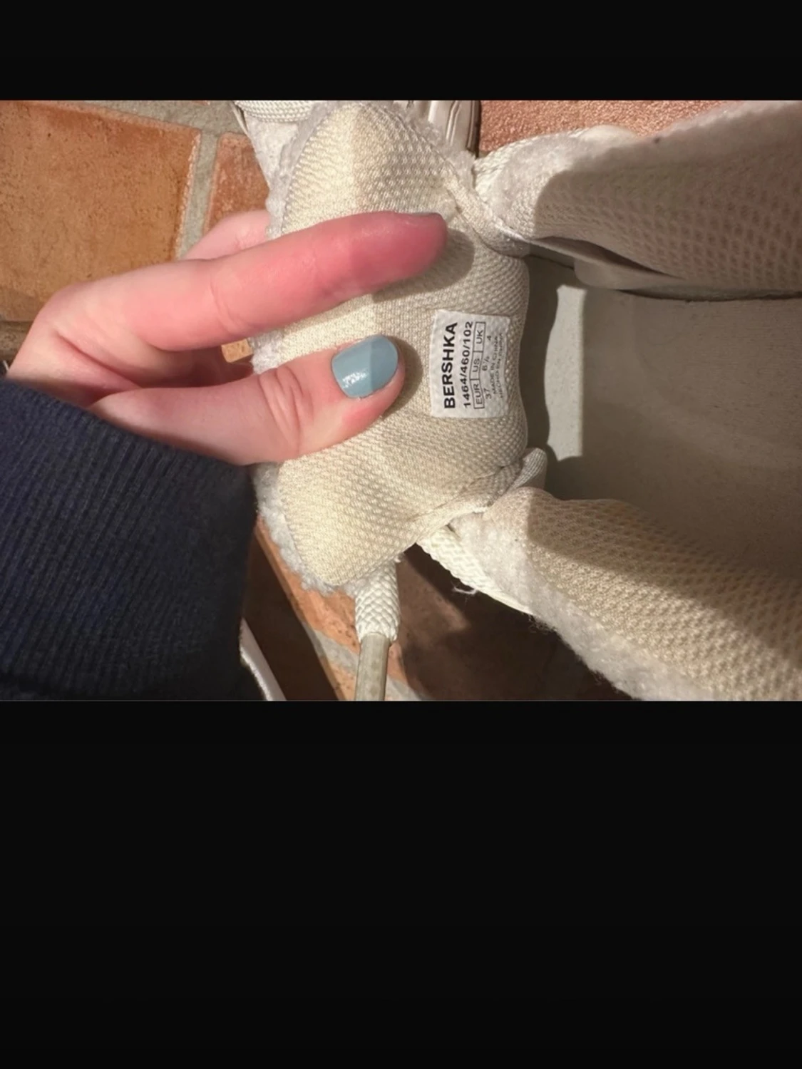 Beige teddy-sneakers med chunky sula - 3