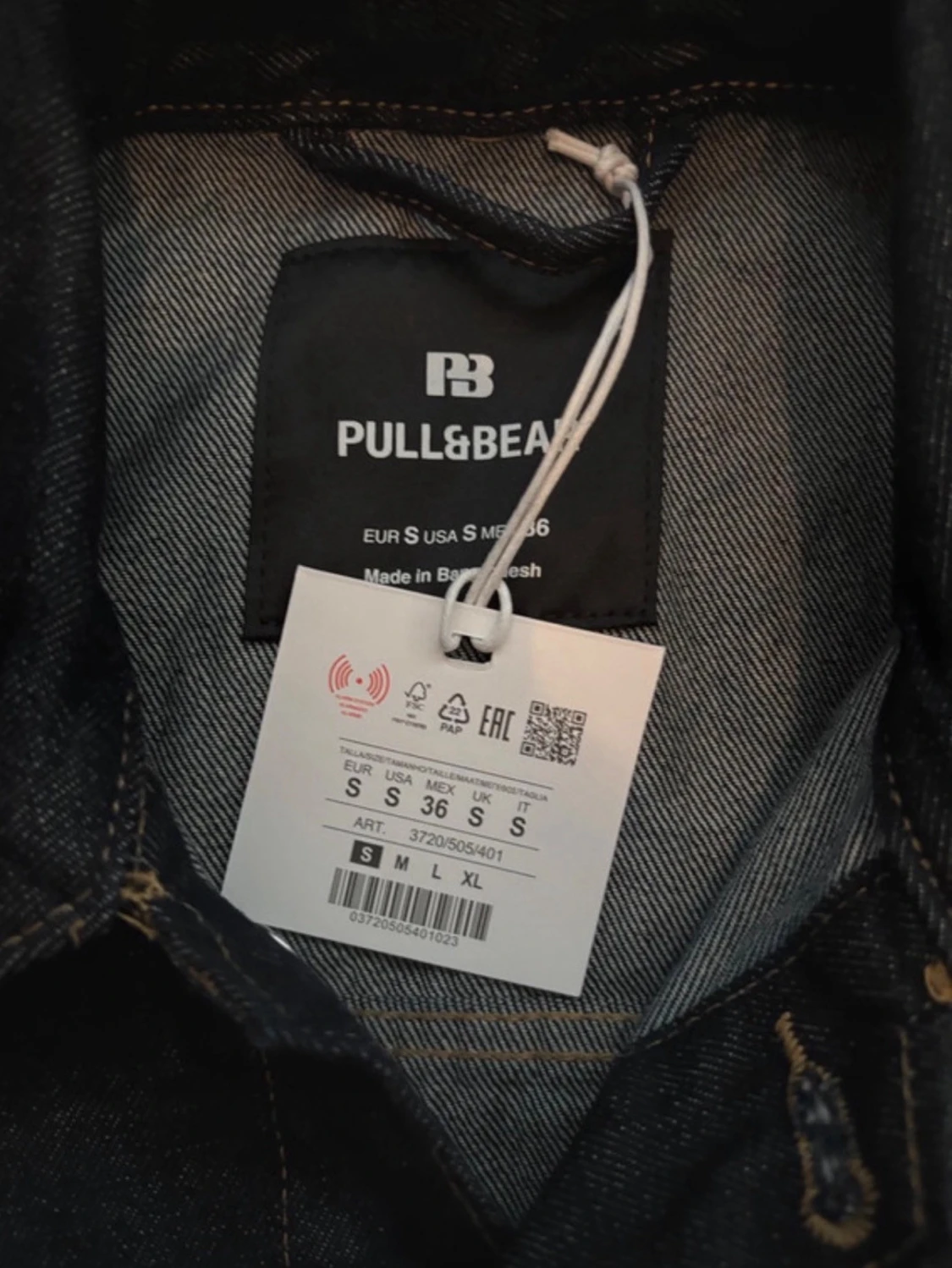 Mörkblå jeansjacka från Pull&Bear - 1