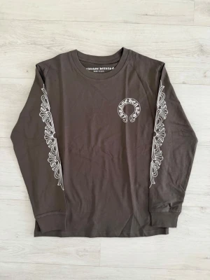 Chrome hearts gray long sleeve - Size M, true to size. Just as new, unused. Feel free to ask questions DM