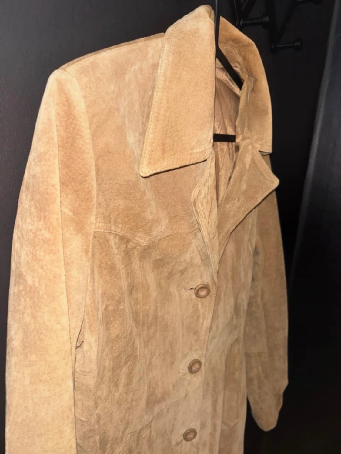 Beige mockakappa med knappar - 1