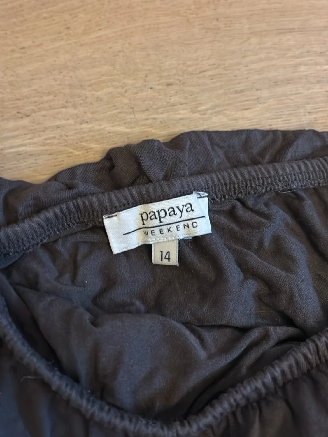 Svart offshoulder tröja från  Papaya - 1