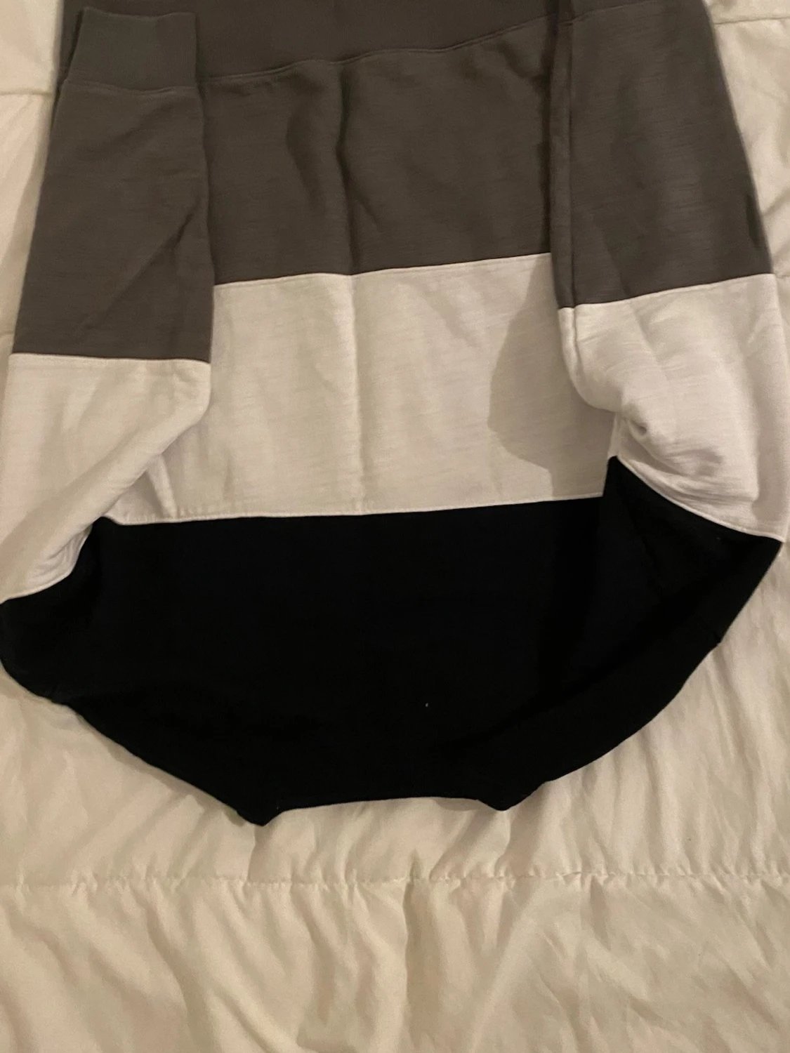 Randig sweatshirt från Hollister.  - 4