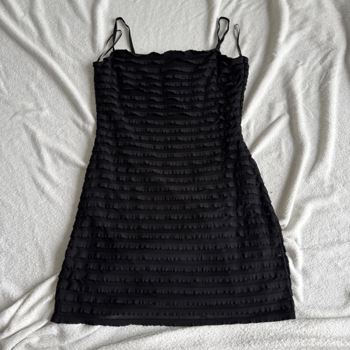 Svart kort klänning från H&M (M)