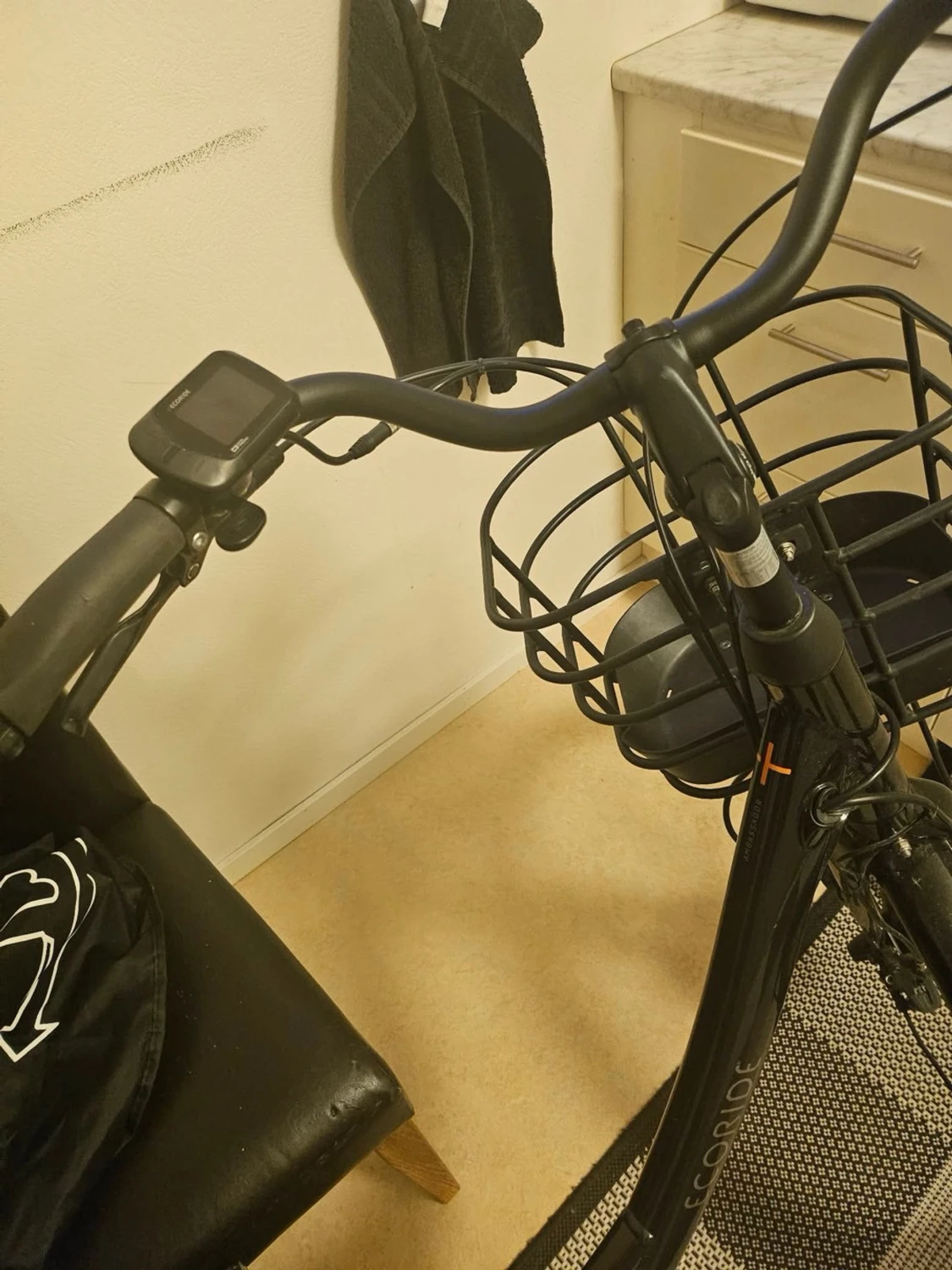 Svart elcykel från Ecoride - 3