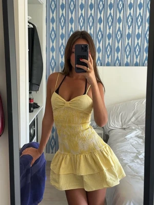 Zara klänning  - Jättefin till sommaren! Storlek xs 