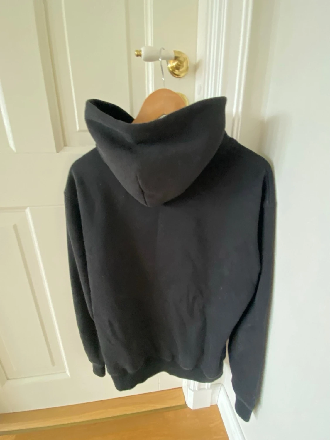 Svart hoodie från Demont med tryck - 3
