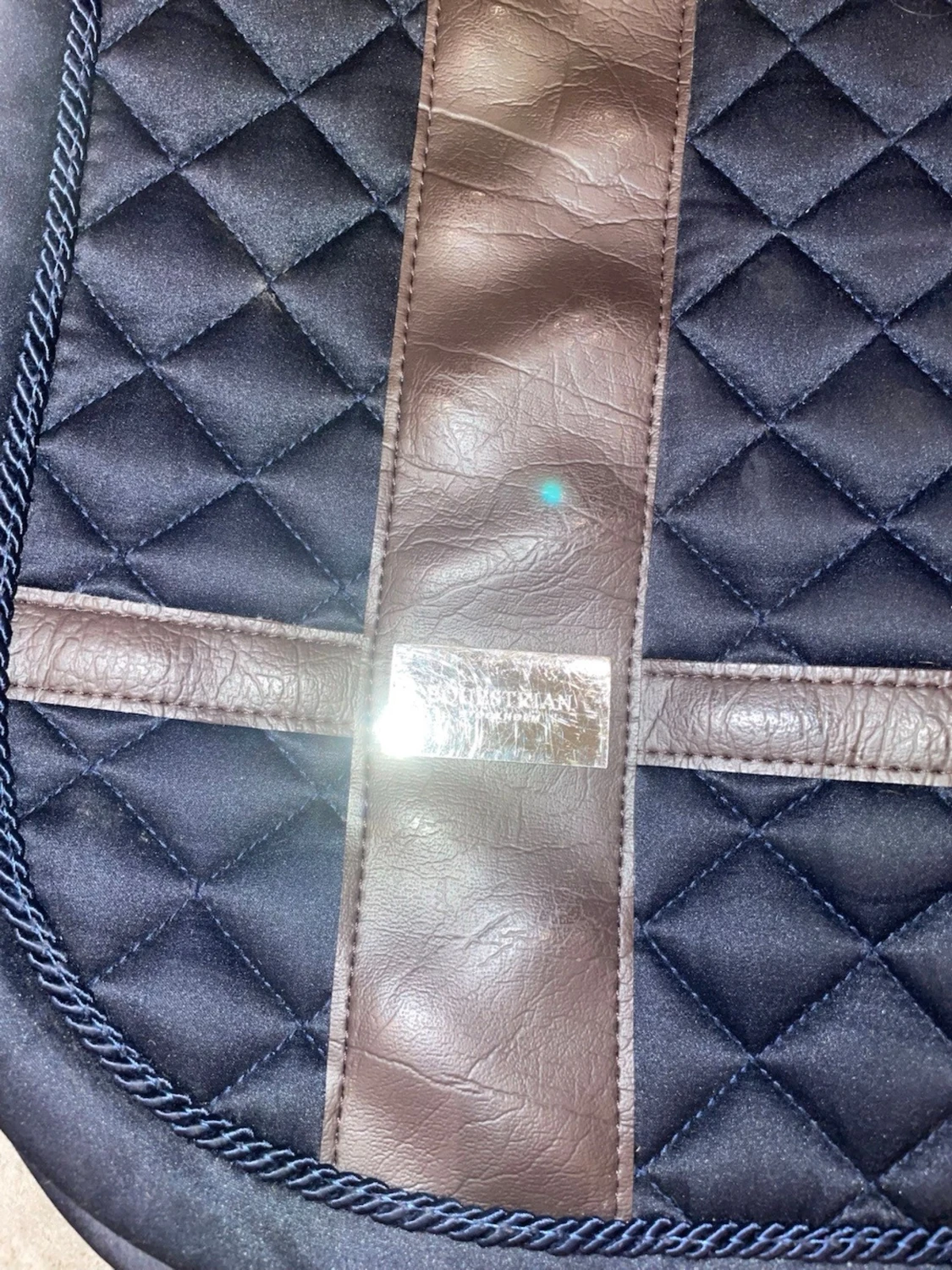 Svart schabrak ponny med bruna detaljer - 2