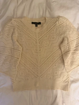 Vit stickad tröja från Vero Moda - Snygg stickad trekvarts tröja från vero moda!